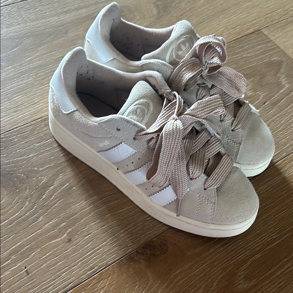 Adidas Women's Beige Sneakers